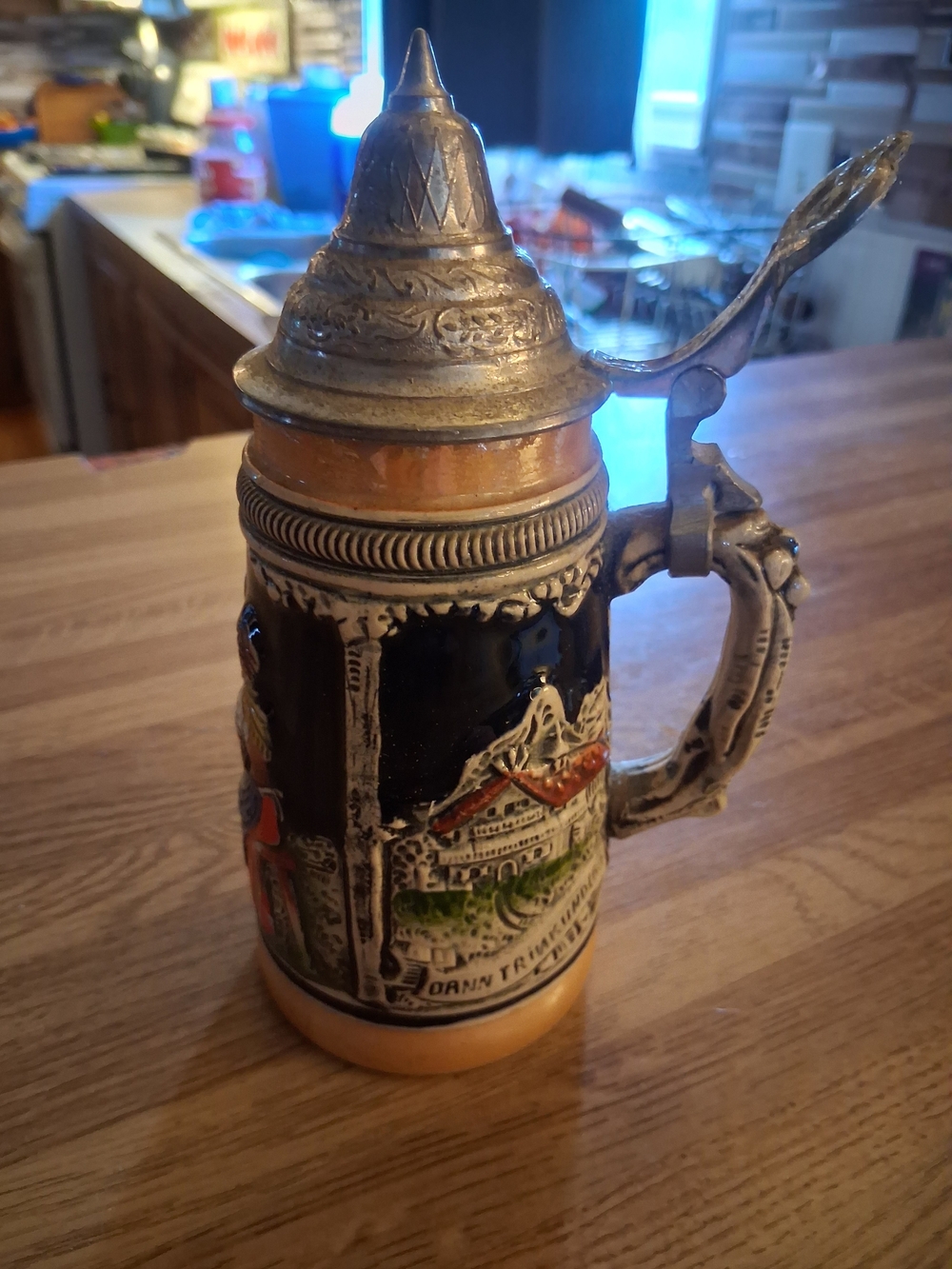 Decorative Ceramic Beer Stein with Pewter Lid - Black and Tan